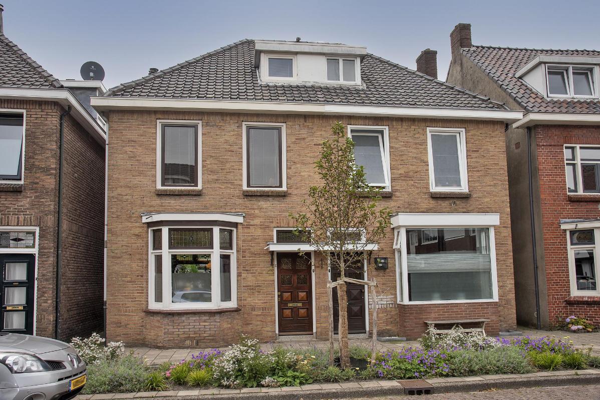 Jacob Obrechtstraat 5